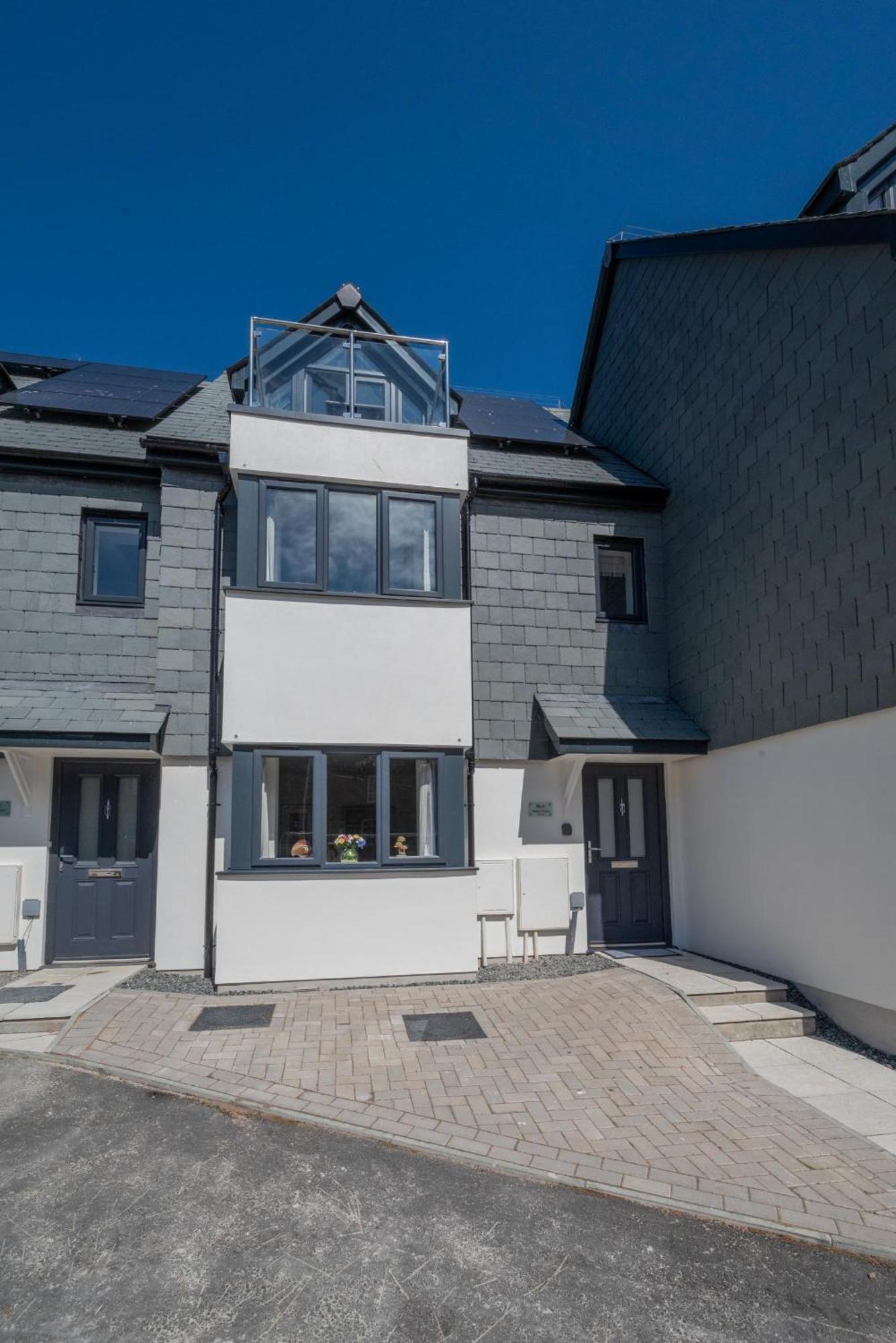 Exceptional 3 Bedroom Home In Penzance~New~Seaside Kültér fotó